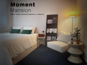 Moment Mansion
